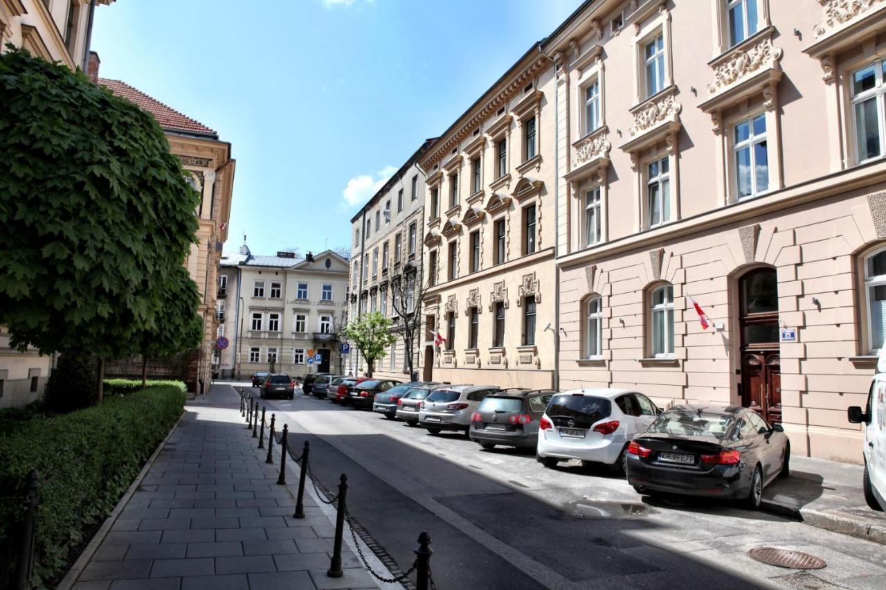 Art Apartment Krakau Buitenkant foto